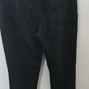 Women's Black Jeans